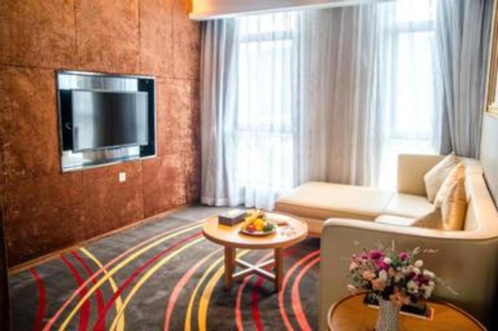 Ramada Plaza Huizhou East Hotel Екстер'єр фото